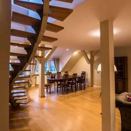 Old Town Family Penthouse *