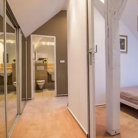 公寓 Old Town Family Penthouse *