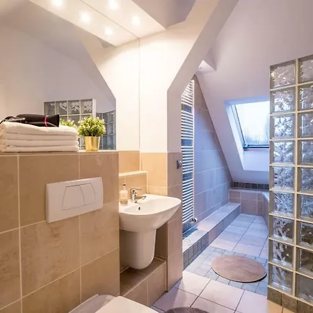 Old Town Family Penthouse 公寓 *